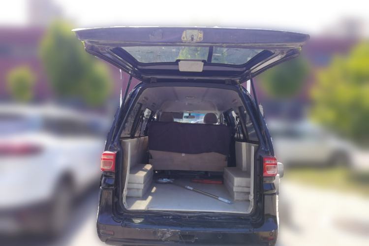 Used FORTHING Lingzhi 2018 M3 1.5L 5-Seat Base Model Trunk
