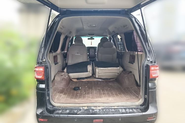 Used FORTHING Lingzhi 2018 M5L 1.6L 7-Seater Luxury Model Trunk
