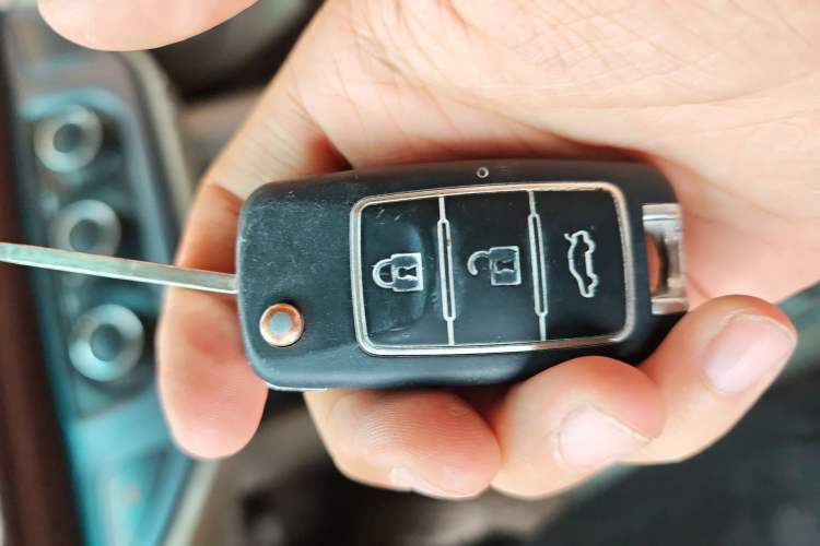 Used FORTHING Lingzhi 2018 M5L 1.6L 7-Seater Comfort Model Vehicle Key