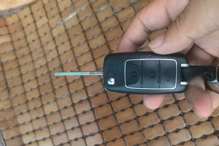 Used FORTHING Lingzhi 2018 M5L 1.6L 7-Seater Comfort Model Vehicle Key