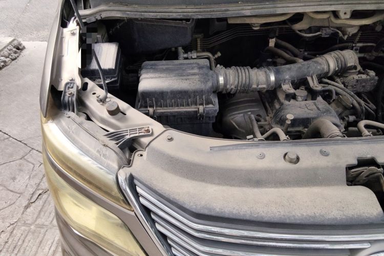 Used FORTHING Lingzhi 2018 M5L 1.6L 7-Seater Luxury Model Engine Bay Right