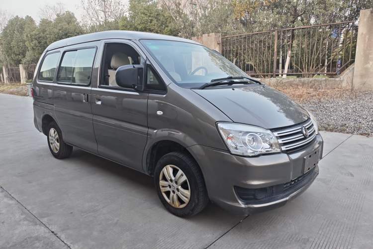 Used FORTHING Lingzhi 2018 M3 1.5L 5-Seat Base Model Exterior 2
