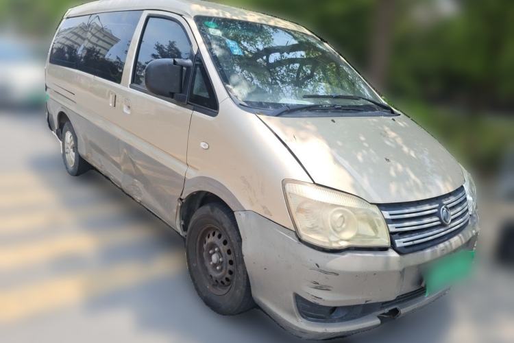 Used FORTHING Lingzhi 2018 M3L 1.6L 7-Seater Comfort Model Front Right 45 Deg