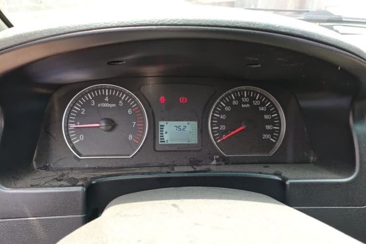 Used FORTHING Lingzhi 2018 M3L 1.6L 7-Seater Comfort Model Instrument Cluster