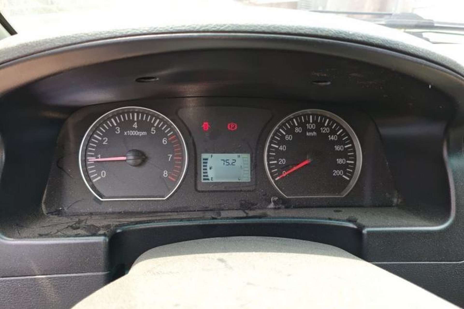Used FORTHING Lingzhi 2018 M3L 1.6L 7-Seater Comfort Model Instrument Cluster