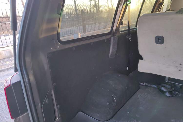 Used FORTHING Lingzhi 2018 M3 1.5L 5-Seat Base Model Interior 7