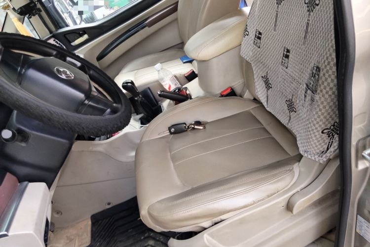 Used FORTHING Lingzhi 2018 M5L 1.6L 7-Seater Luxury Model Left Front Seat