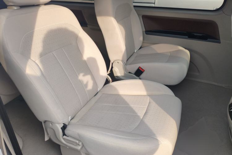 Used FORTHING Lingzhi 2018 M5L 1.6L 7-Seater Comfort Model Left Rear Seat