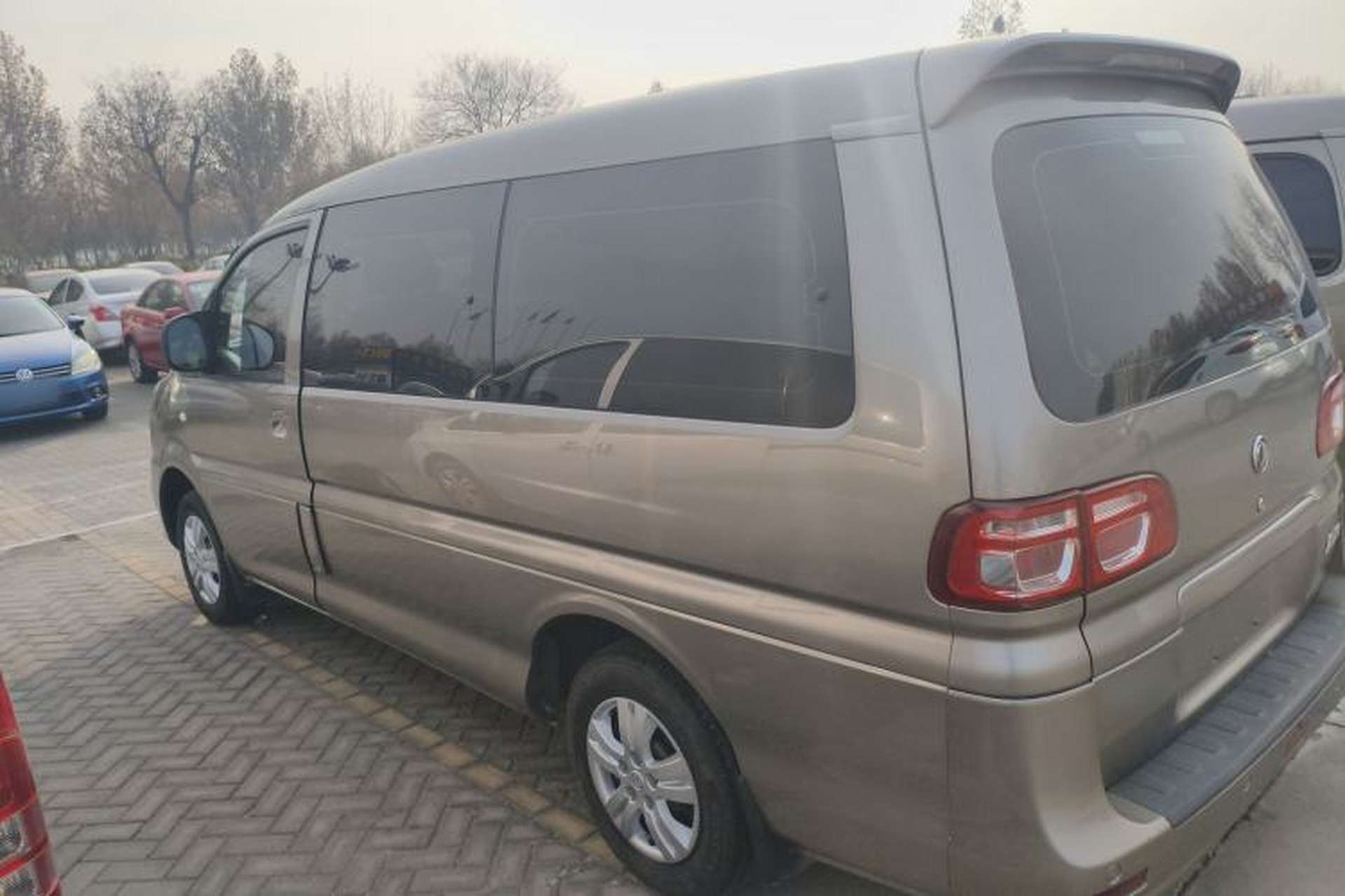 Used FORTHING Lingzhi 2018 M5L 1.6L 7-Seater Comfort Model Left Side