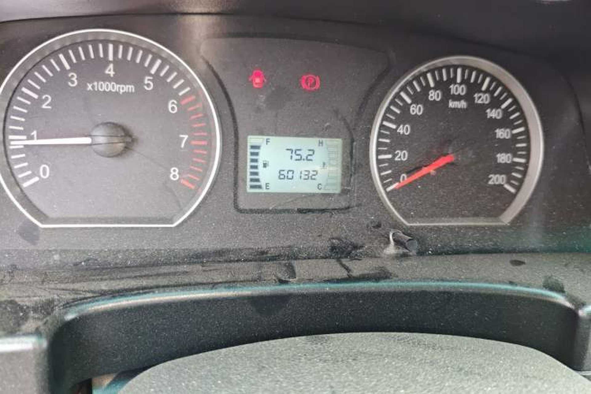 Used FORTHING Lingzhi 2018 M3L 1.6L 7-Seater Comfort Model Odometer Close Up