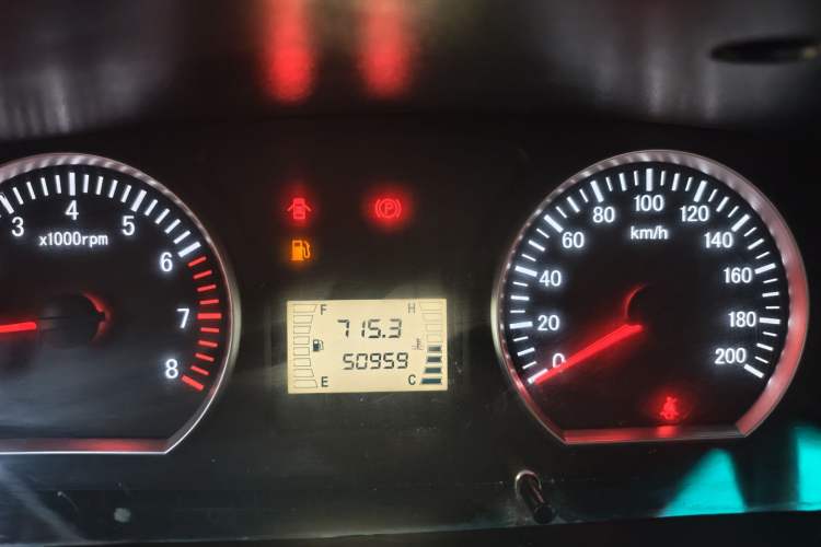 Used FORTHING Lingzhi 2018 M3 1.5L 5-Seat Base Model Odometer Close Up