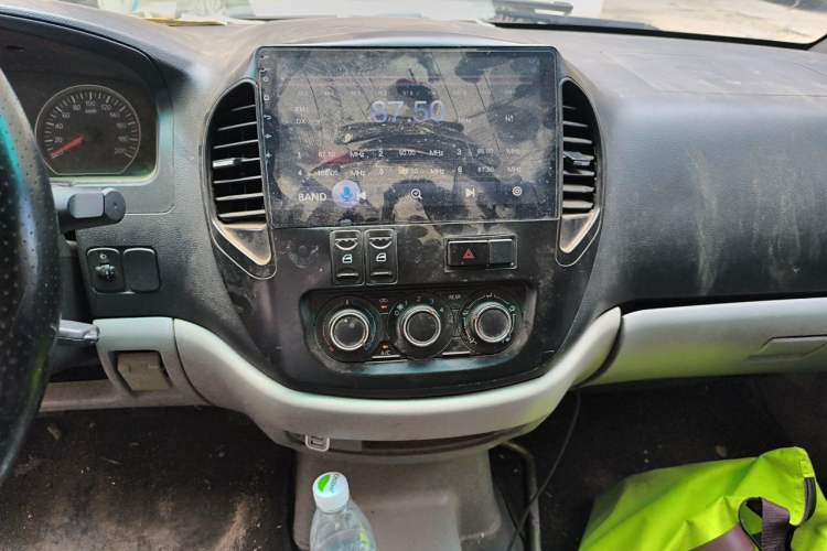 Used FORTHING Lingzhi 2018 M3L 1.6L 7-Seater Comfort Model Audio And AC Panel