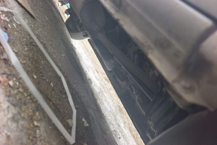 Used FORTHING Lingzhi 2018 M3 1.5L 5-Seat Base Model Chassis Front Right