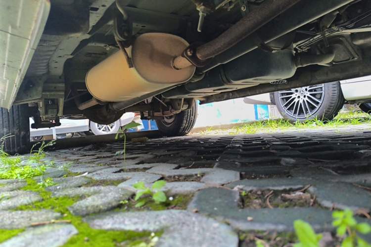 Used FORTHING Lingzhi 2018 M3L 1.6L 7-Seater Comfort Model Chassis Front Right