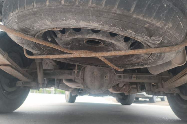 Used FORTHING Lingzhi 2018 M3 1.5L 5-Seat Base Model Chassis Rear