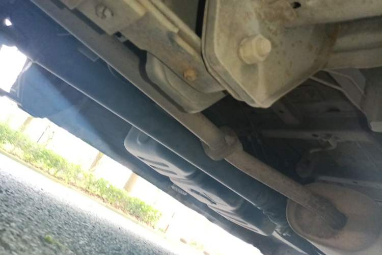 Used FORTHING Lingzhi 2018 M5L 1.6L 7-Seater Comfort Model Chassis Rear Right