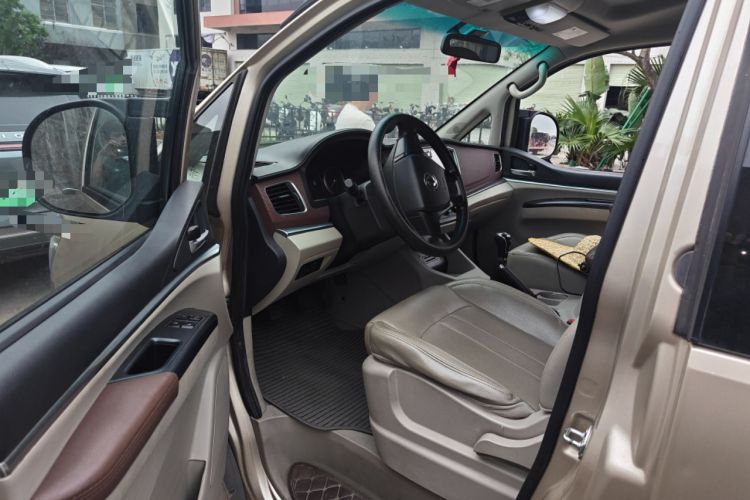 Used FORTHING Lingzhi 2018 M5L 1.6L 7-Seater Luxury Model Driver Seat