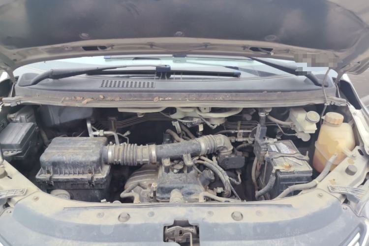 Used FORTHING Lingzhi 2018 M5L 1.6L 7-Seater Luxury Model Engine Bay