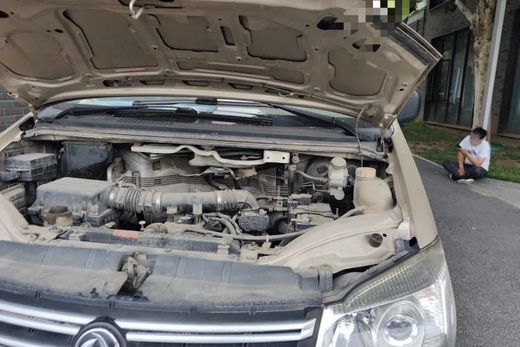 Used FORTHING Lingzhi 2018 M3 1.6L 7-Seater Comfort Model Engine Bay Left