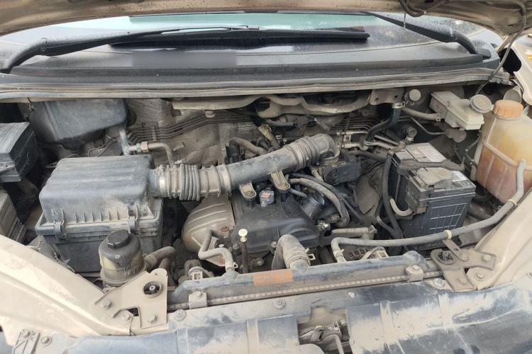Used FORTHING Lingzhi 2018 M3 1.6L 7-Seater Comfort Model Engine Bay