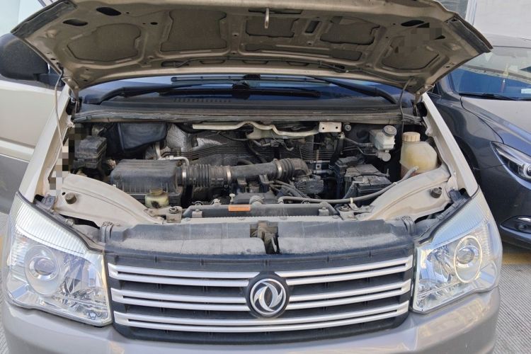 Used FORTHING Lingzhi 2018 M3L 1.6L 7-Seater Comfort Model Engine Bay