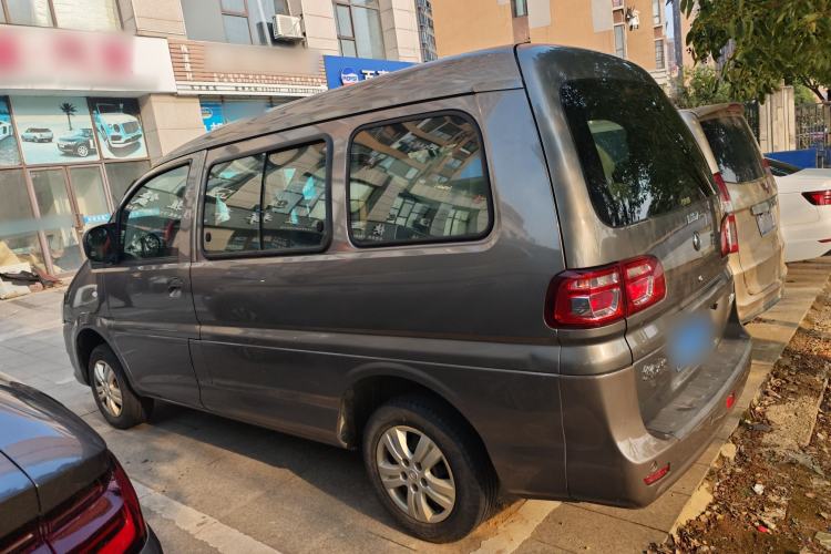 Used FORTHING Lingzhi 2018 M3 1.5L 7-Seater Standard Model Exterior 3
