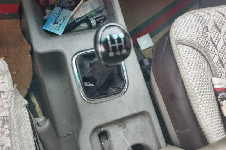 Used FORTHING Lingzhi 2018 M3 1.5L 5-Seat Base Model Gear Lever