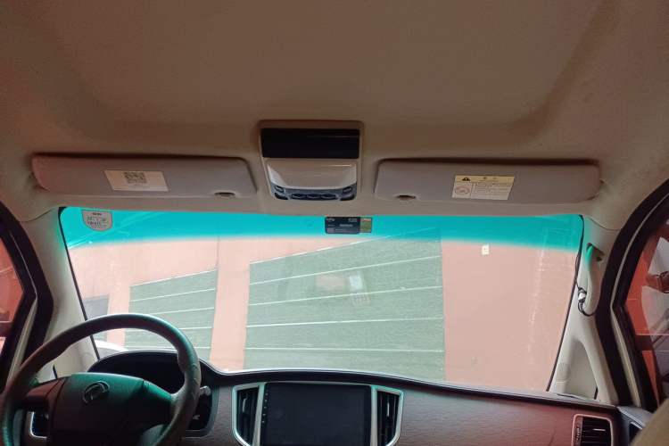 Used FORTHING Lingzhi 2018 M5L 1.6L 7-Seater Comfort Model Headliner