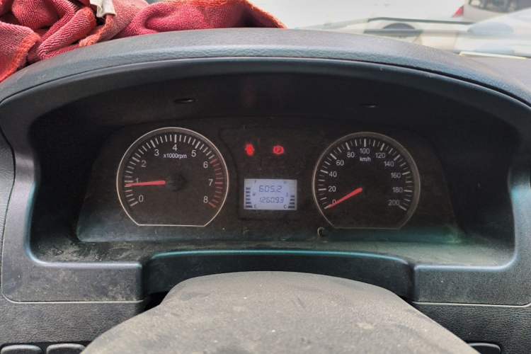 Used FORTHING Lingzhi 2018 M3L 1.6L 7-Seater Comfort Model Instrument Cluster