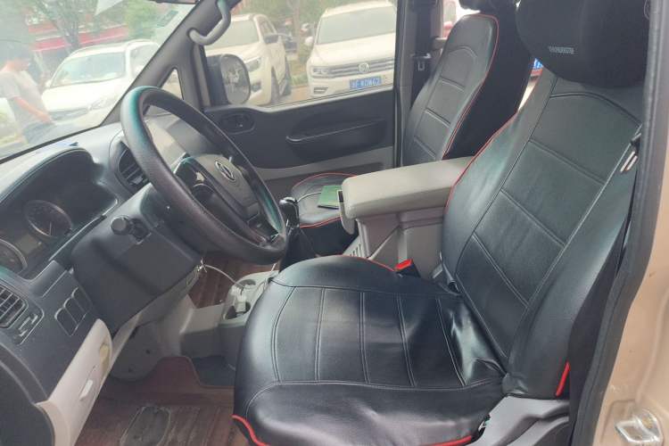 Used FORTHING Lingzhi 2018 M3 1.6L 7-Seater Comfort Model Left Front Seat