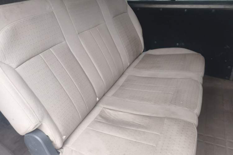Used FORTHING Lingzhi 2018 M3 1.5L 5-Seat Base Model Left Rear Seat