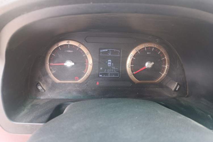 Used FORTHING Lingzhi 2018 M5L 1.6L 7-Seater Comfort Model Odometer Close Up
