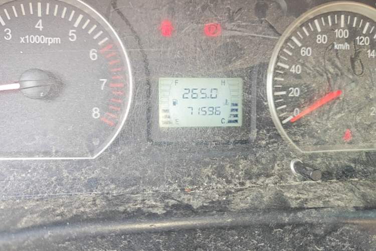 Used FORTHING Lingzhi 2018 M3 1.6L 7-Seater Comfort Model Odometer Close Up