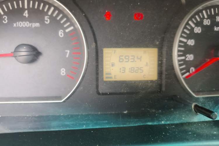 Used FORTHING Lingzhi 2018 M3 1.6L 7-Seater Comfort Model Odometer Close Up
