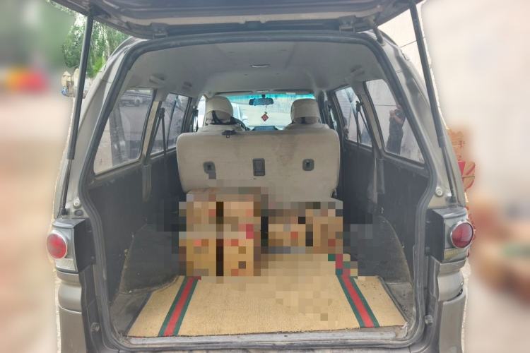 Used FORTHING Lingzhi 2018 M3 1.5L 5-Seat Base Model Trunk