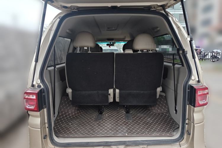 Used FORTHING Lingzhi 2018 M5L 1.6L 7-Seater Luxury Model Trunk