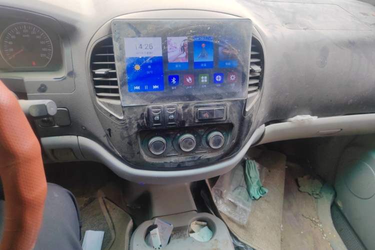 Used FORTHING Lingzhi 2018 M3 1.6L 7-Seater Comfort Model Audio And AC Panel