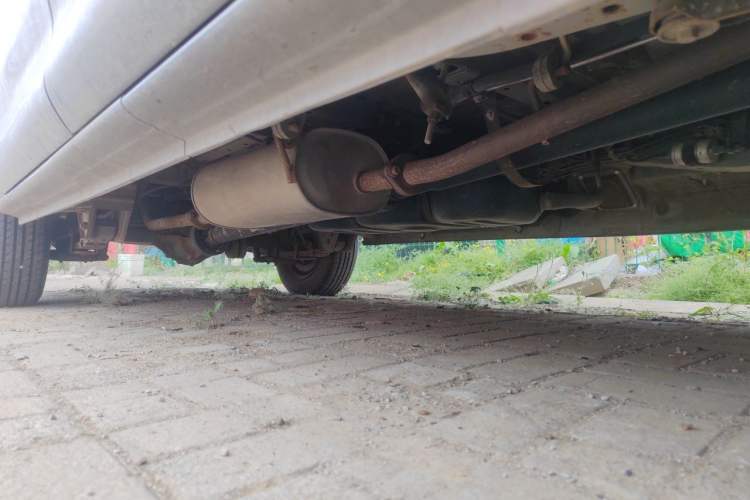 Used FORTHING Lingzhi 2018 M3 1.6L 7-Seater Comfort Model Chassis Front Right