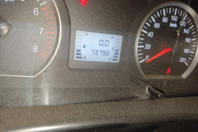 Used FORTHING Lingzhi 2018 M3L 1.6L 7-Seater Comfort Model Odometer Close Up