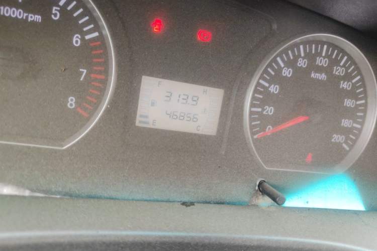 Used FORTHING Lingzhi 2018 M3 1.6L 7-Seater Comfort Model Odometer Close Up