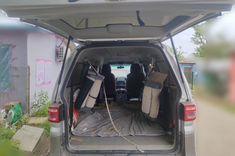 Used FORTHING Lingzhi 2018 M3 1.6L 7-Seater Comfort Model Trunk