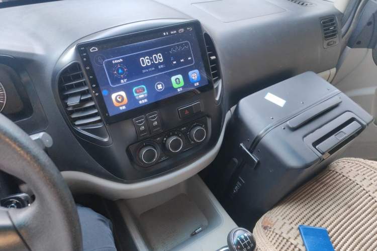 Used FORTHING Lingzhi 2018 M3 1.5L 5-Seat Base Model Audio And AC Panel