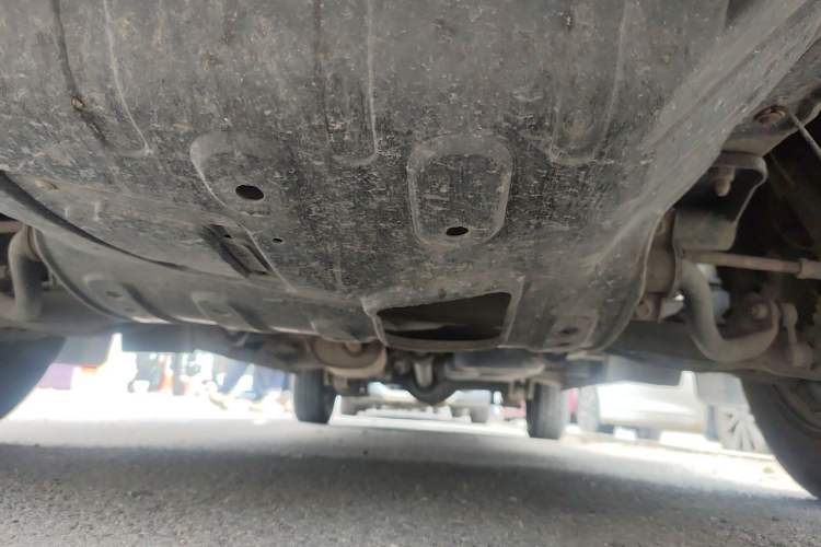 Used FORTHING Lingzhi 2018 M5L 1.6L 7-Seater Comfort Model Chassis Front