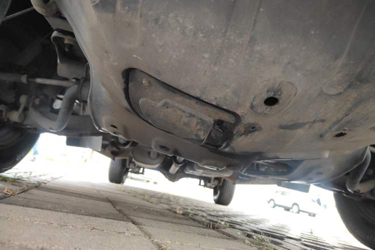 Used FORTHING Lingzhi 2018 M3 1.5L 5-Seat Base Model Chassis Front