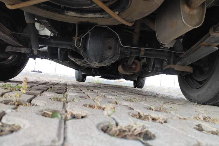 Used FORTHING Lingzhi 2018 M3 1.5L 5-Seat Base Model Chassis Rear