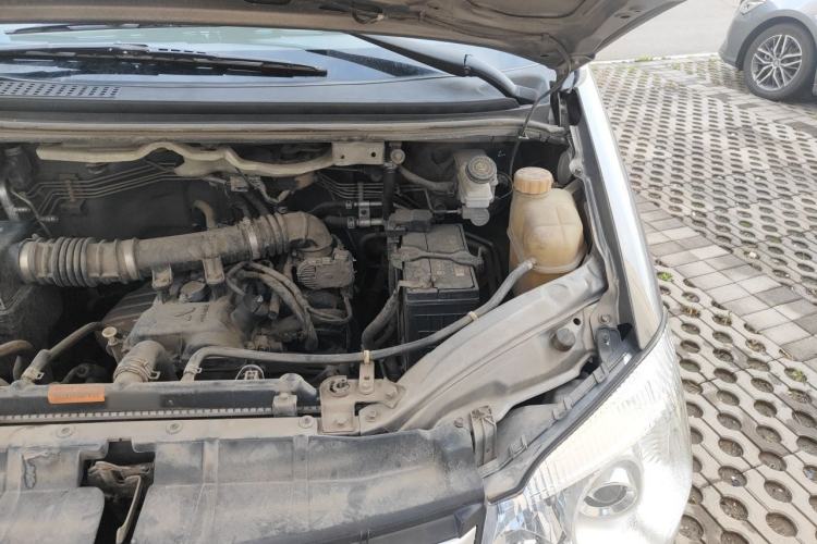 Used FORTHING Lingzhi 2018 M3 1.5L 5-Seat Base Model Engine Bay Left