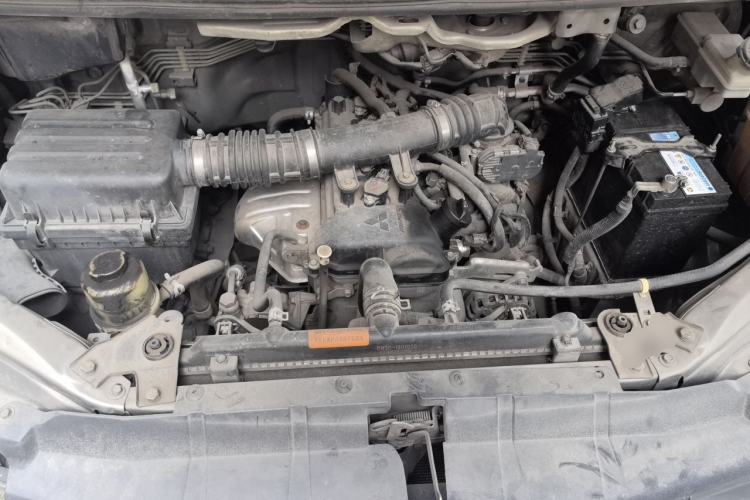 Used FORTHING Lingzhi 2018 M3 1.5L 5-Seat Base Model Engine Bay