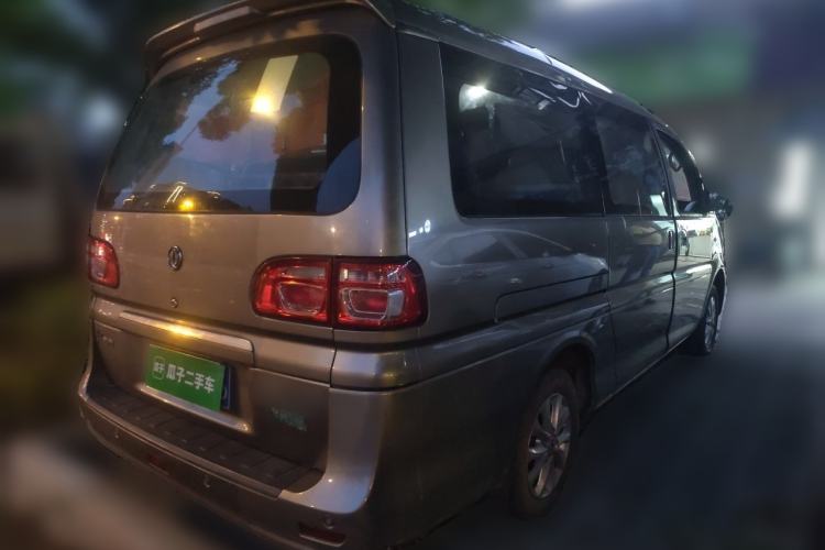 Used FORTHING Lingzhi 2018 M5L 1.6L 7-Seater Luxury Model Exterior 5