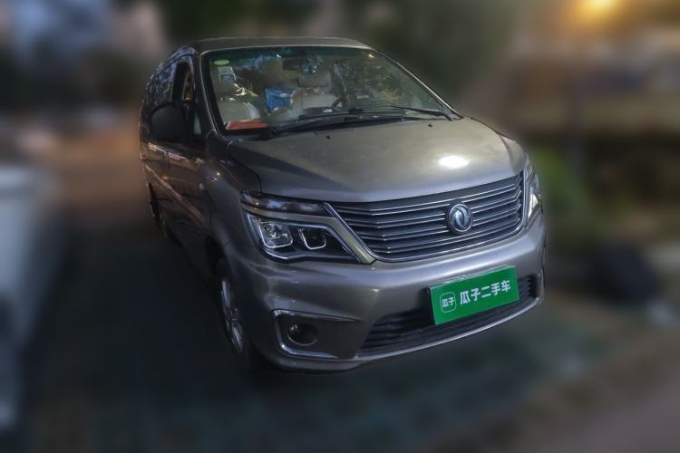 Used FORTHING Lingzhi 2018 M5L 1.6L 7-Seater Luxury Model Front Right 45 Deg