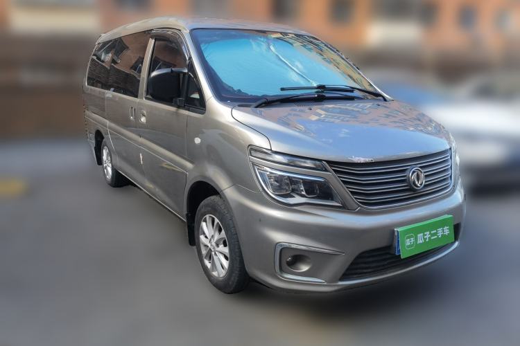 Used FORTHING Lingzhi 2018 M5L 1.6L 7-Seater Luxury Model Front Right 45 Deg